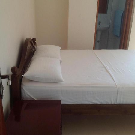 Araliya Blue Beach View Hotel Kudapaduwa Bagian luar foto