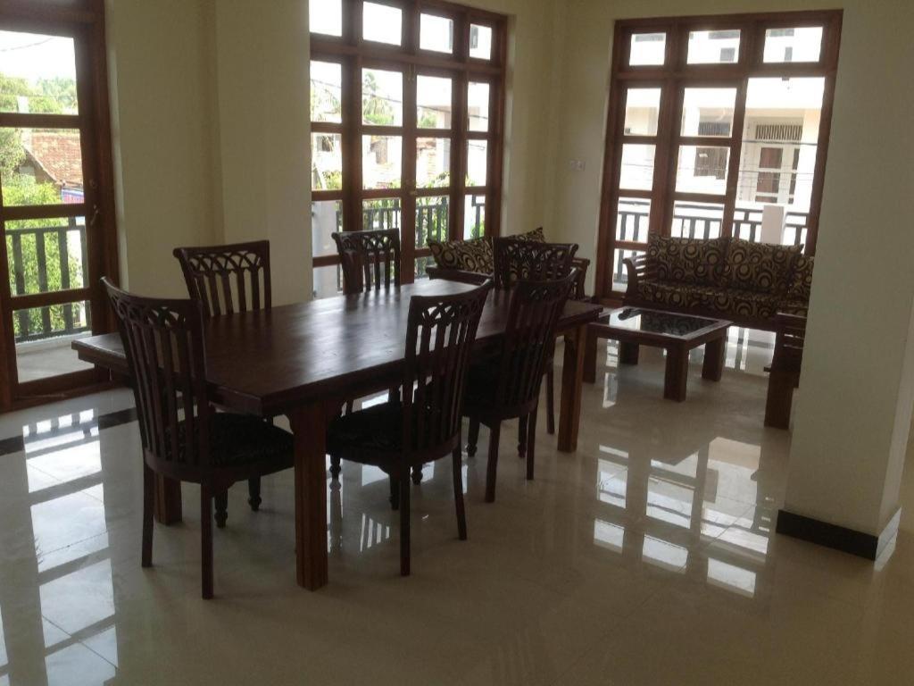 Araliya Blue Beach View Hotel Kudapaduwa Bagian luar foto
