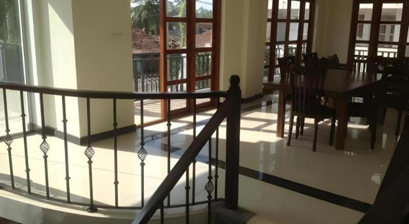 Araliya Blue Beach View Hotel Kudapaduwa Bagian luar foto